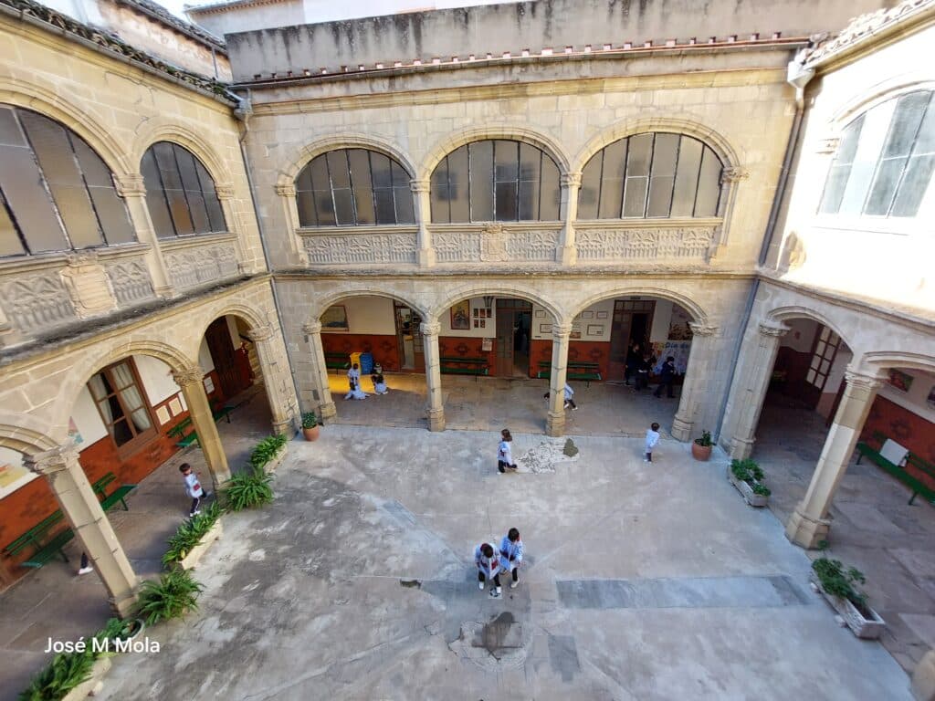 colegio filipenses baeza
